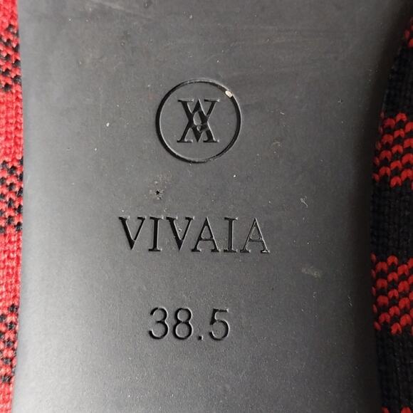 Vivaia Margot 2.0 Square Toe V Cut Flat Shoes - Picture 12 of 12